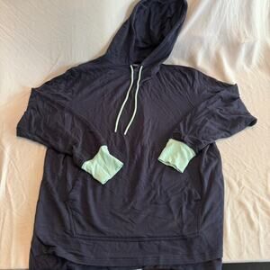 NWOT new Jambys house hoodie, size small